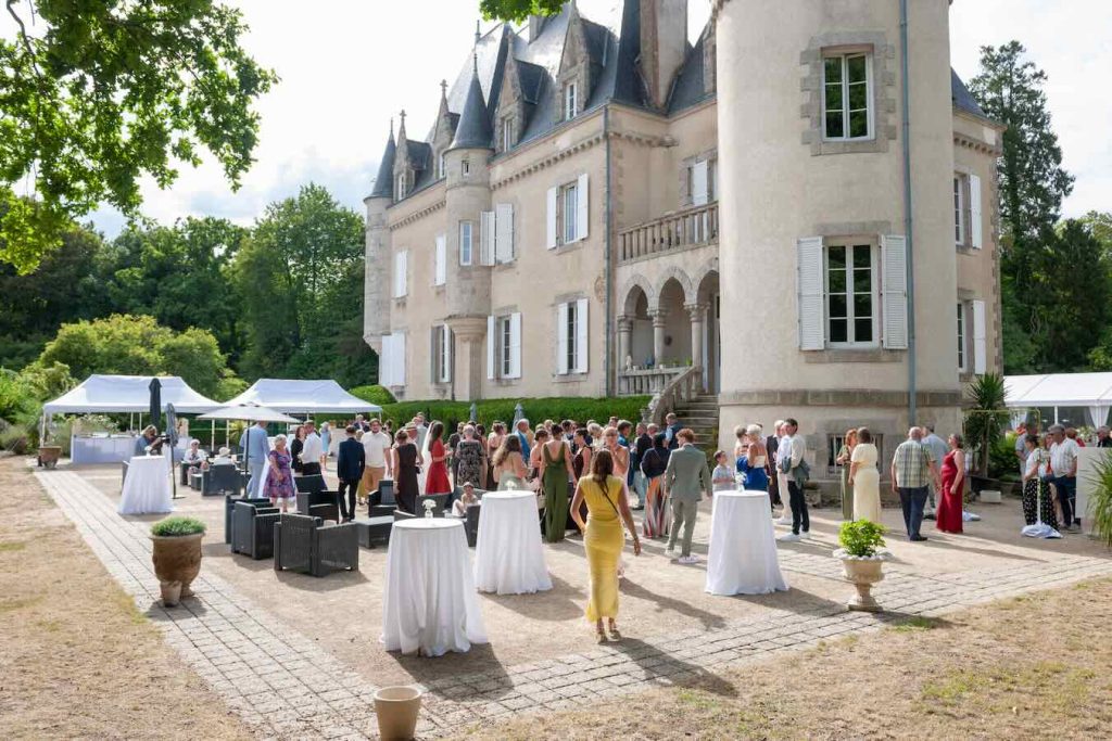 Le Château Launay Guen pendant un cocktail mariage